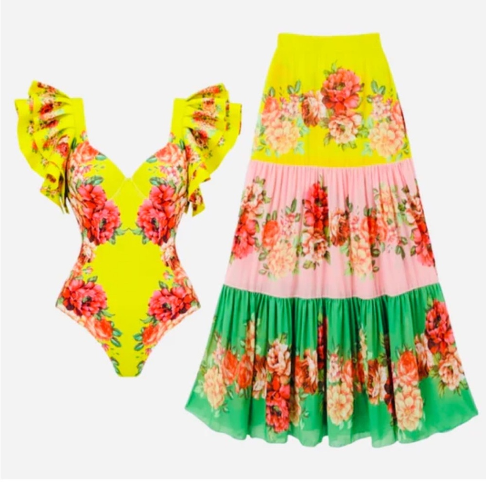 New Mamacita Swimsuit and Coverup Skirt Large